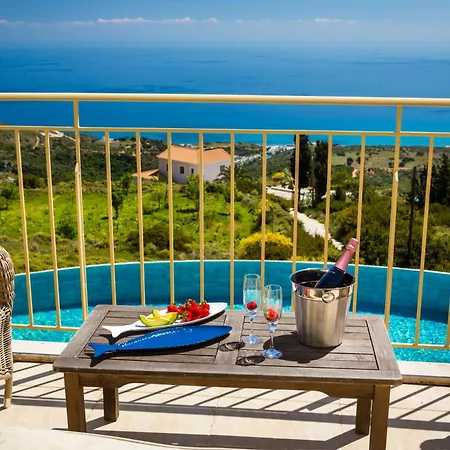 Villa Lemoni Skala - Infinity Pool With Sea Views, Bean Bag And Bbq *