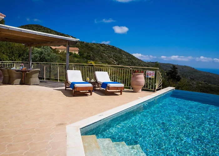 Willa Lemoni Skala - Heated Infinity Pool With Sea Views & Outside Cinema Skala (Kefalonia)