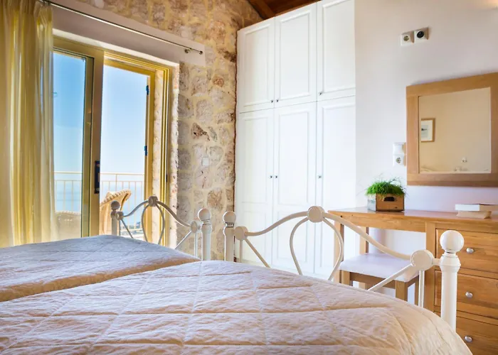Villa Lemoni Skala - Heated Infinity Pool With Sea Views & Outside Cinema *