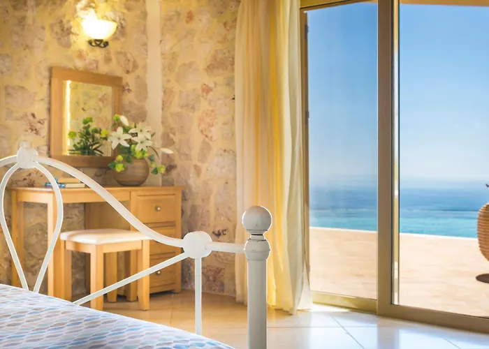 Lemoni Skala - Heated Infinity Pool With Sea Views & Outside Cinema *
