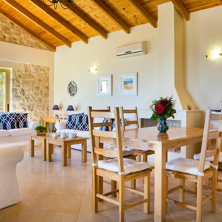 Lemoni Skala - Heated Infinity Pool With Sea Views & Outside Cinema Вилла Skala (Kefalonia)