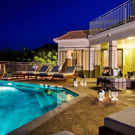 Вилла Lemoni Skala - Heated Infinity Pool With Sea Views & Outside Cinema *